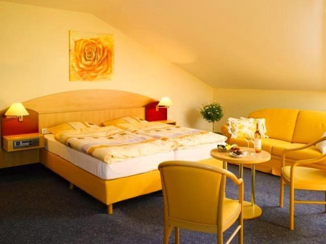 Hotel Schoch Mainhardt Ruang foto